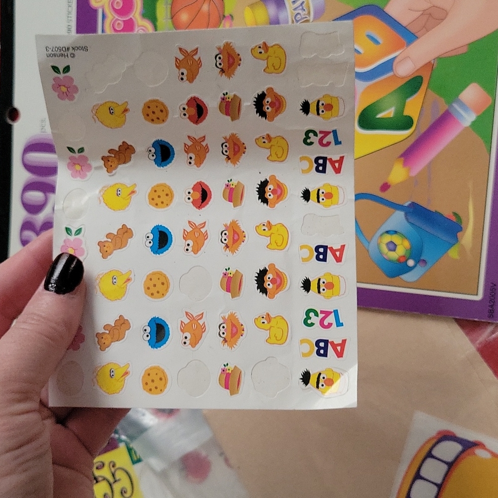 Sticker - Picture 4 of 17